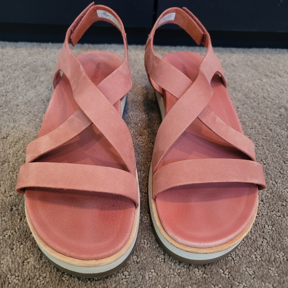 Merrell pink leather sandal size 9